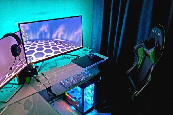 異空間な秘密基地