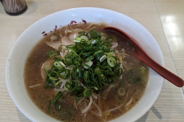行列のできるラーメン屋さん