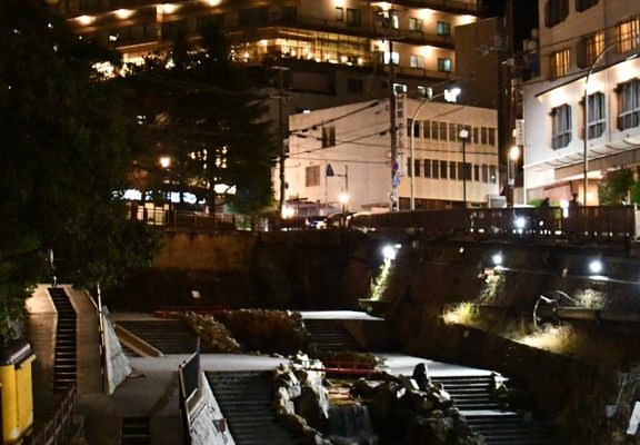 大雨予報の有馬旅。