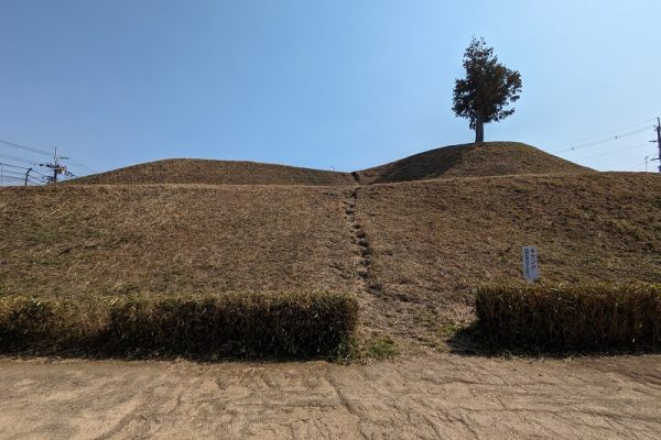 意外なところに古墳