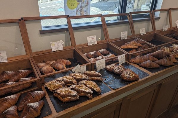 「ニューバード」さんのクロワッサン