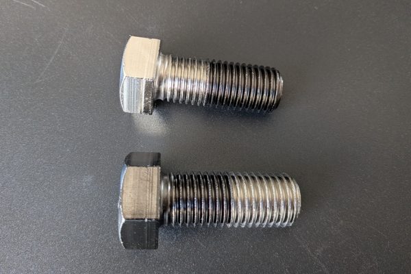 ボルト(部分めっき)